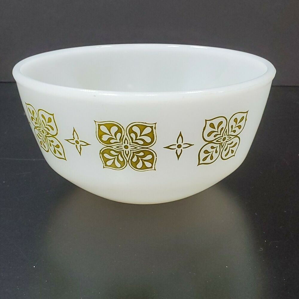 Vtg Fire King Green Dutch Clover Anchor Hocking White Milk Glass 5" Mixing Bowl